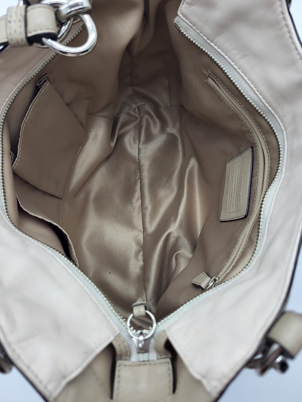 Coach Two-Tone Cream and Taupe Leather Shoulder Bag - Picture 10 of 14
